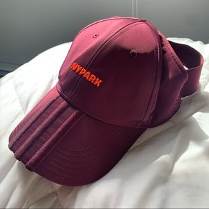 IVY PARK x ADIDAS ✨ MAROON BACKLESS CAP ✨ ONE SIZE. USED, IN GREAT CONDITION ✨